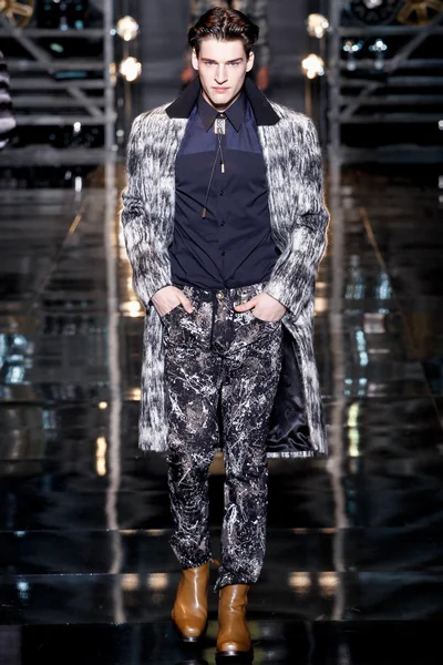 Look 40